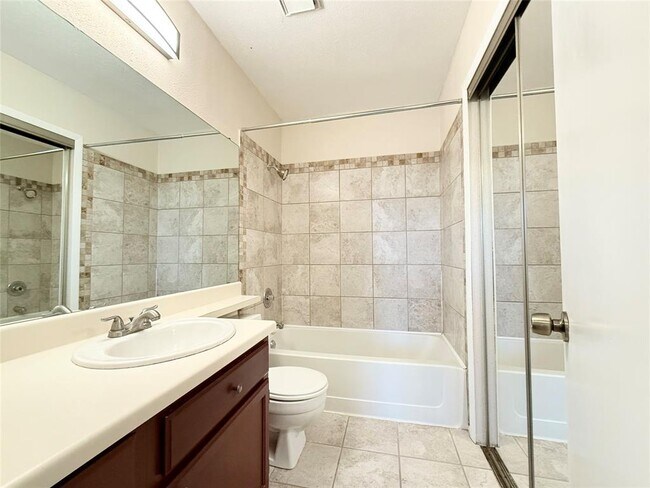 Building Photo - 11901 Swearingen Dr