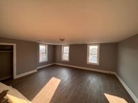 Building Photo - 44 Champion Rd