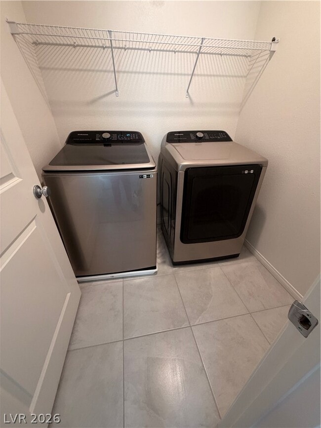 Building Photo - 8646 Valley Village St