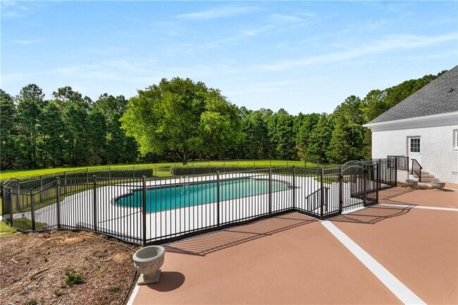 Building Photo - 1000 Grayson Pkwy