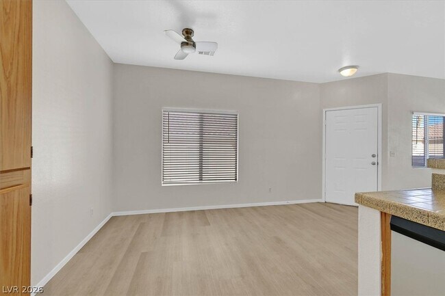 Building Photo - 251 S Green Valley Pkwy