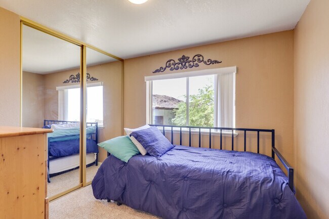 Building Photo - 4170 Mohave Ln