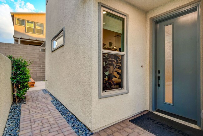 Building Photo - Luxury Fully Furnished Designer Home in Inspirada!