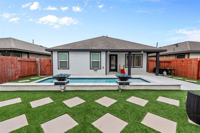 Building Photo - 7122 Telford Holw Trl