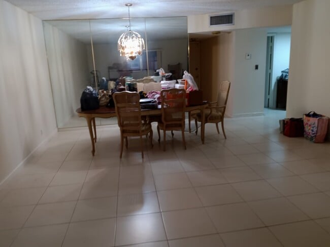 Building Photo - 4851 NW 21st St