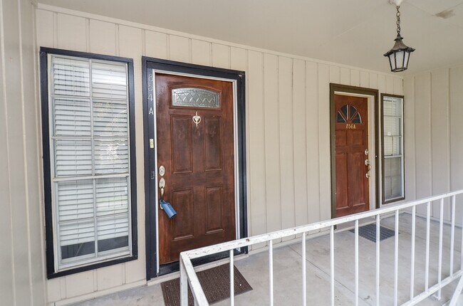 Building Photo - 854 Wax Myrtle Ln