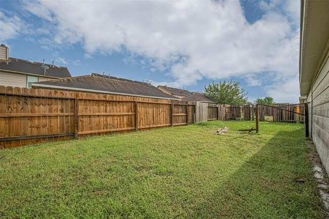 Building Photo - 16739 Libson Falls Dr