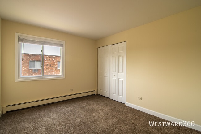 Building Photo - 5720 W 128th St