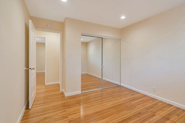 Building Photo - Charming 3-Bedroom 2-Bathroom Campbell Home