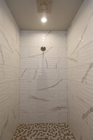 Building Photo - 347 Enchanted Dr