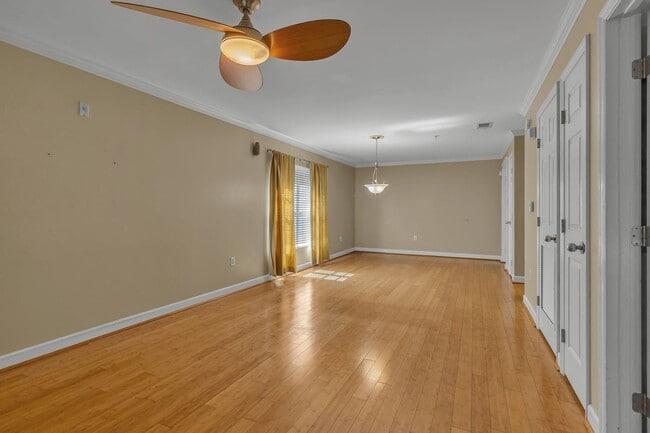 Building Photo - 4274 Calinda Ln