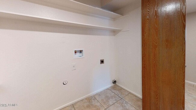 Building Photo - 1330 W 13th St