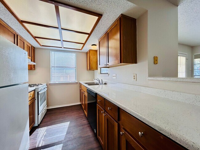 Building Photo - 9303 Kempler Dr