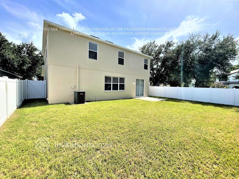 Building Photo - 10420 Frog Pond Dr