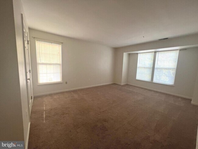 Building Photo - 7532 Coxton Ct