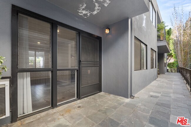 Building Photo - 612 Huntley Dr