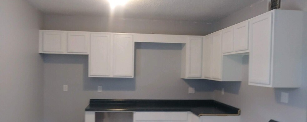 Building Photo - 407 Willett Place Blvd