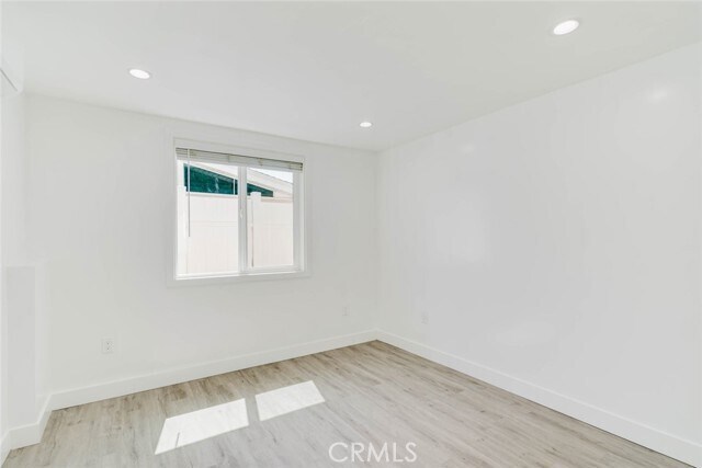 Building Photo - 15526 Donmetz St