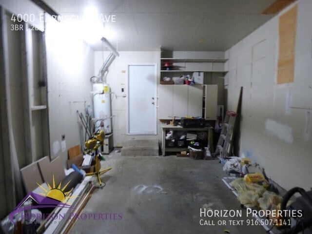 Building Photo - 4000 Earnscliff Ave