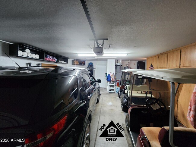 Building Photo - 15548 W Catalina Dr