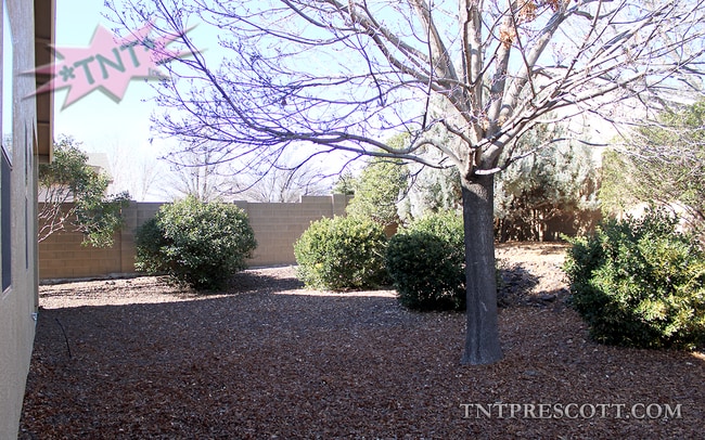 Building Photo - Home in Granville HOA ~ Winter Special!! ~ HOLD