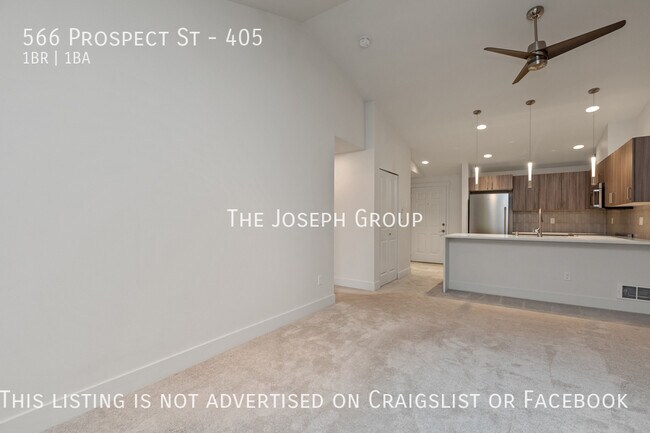 Building Photo - Bright 1-Bedroom in Seattle!