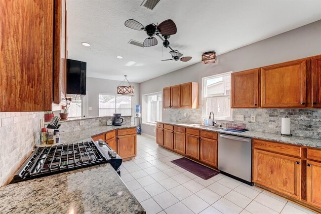 Building Photo - 14403 Cypress Green Dr