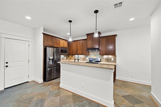 Building Photo - 4408 Dickson St