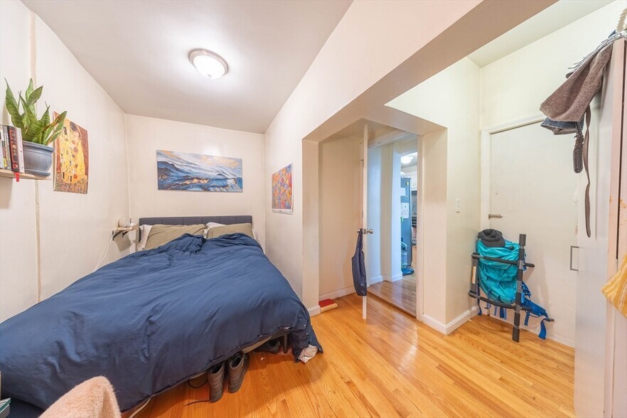 Primary Photo - 371 Prospect St
