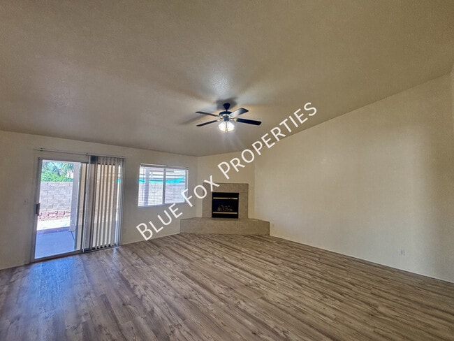 Building Photo - 9712 E Paseo Juan Tabo