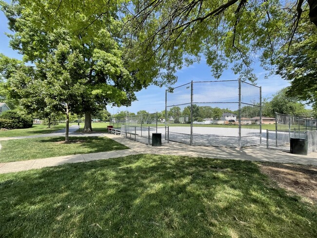 Building Photo - 16819 Forest View Dr