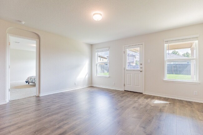Building Photo - 9712 Moon Shine