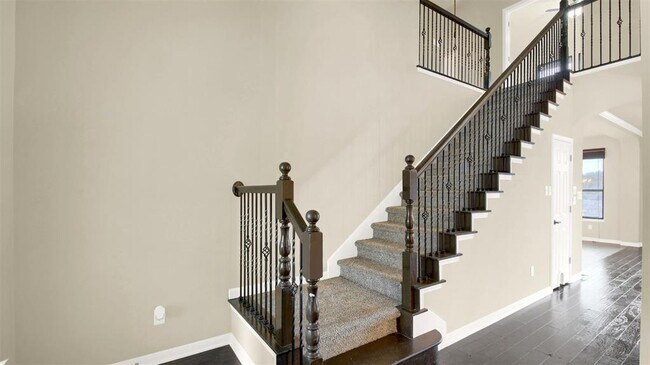 Building Photo - 6921 Barstow Ct