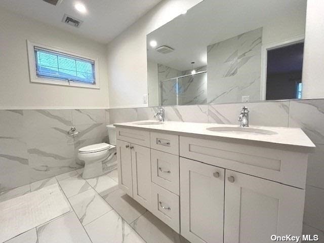 Building Photo - 13 Marwood Rd N