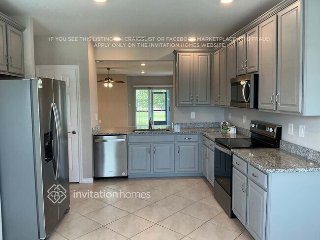 Building Photo - 7537 Viburnum