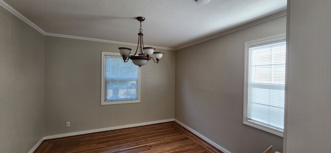 Building Photo - Beautiful 3 Bedroom Home in the Heart of Land Park