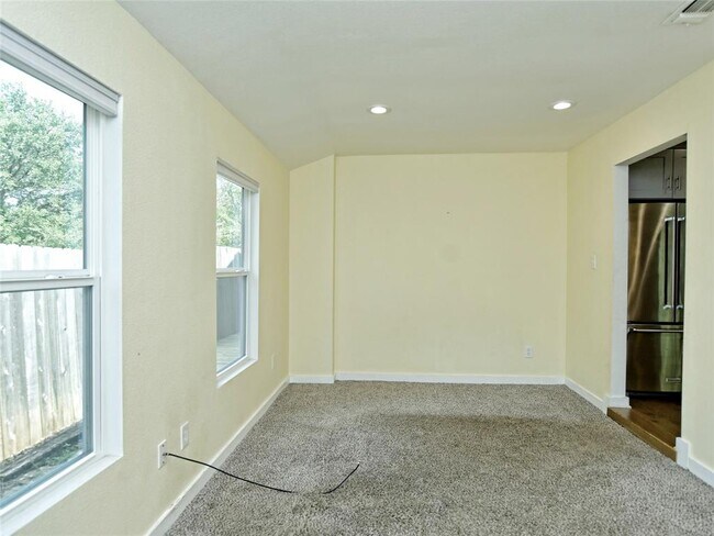 Building Photo - 7310 Inspiration Dr