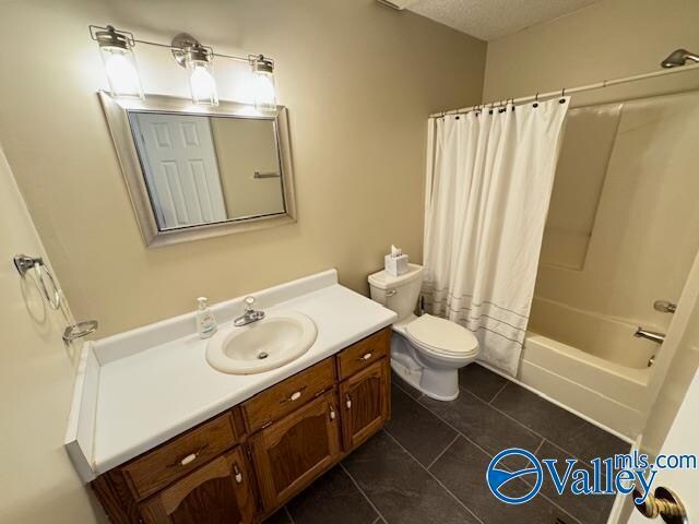 Building Photo - 194 Topaz Rd