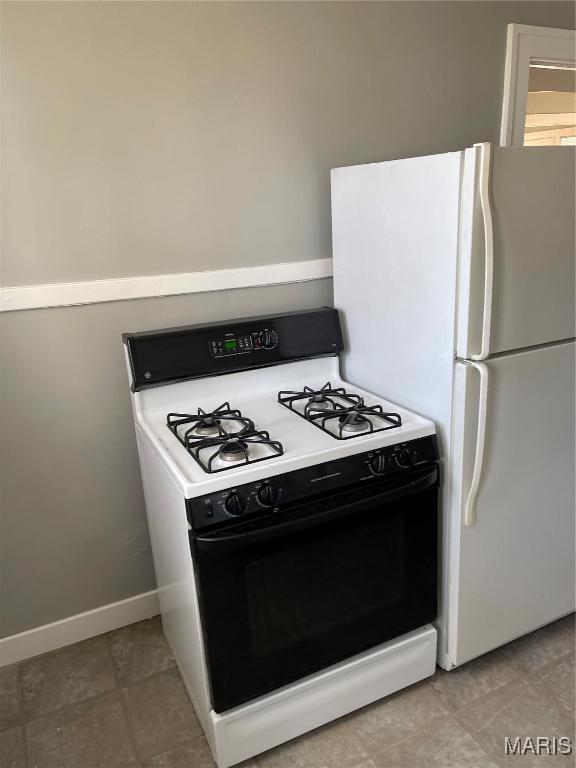 Building Photo - 1340 Yale Ave