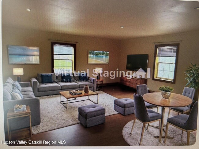 Building Photo - 605 NY-295