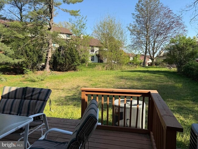 Building Photo - 5404 Doral Dr