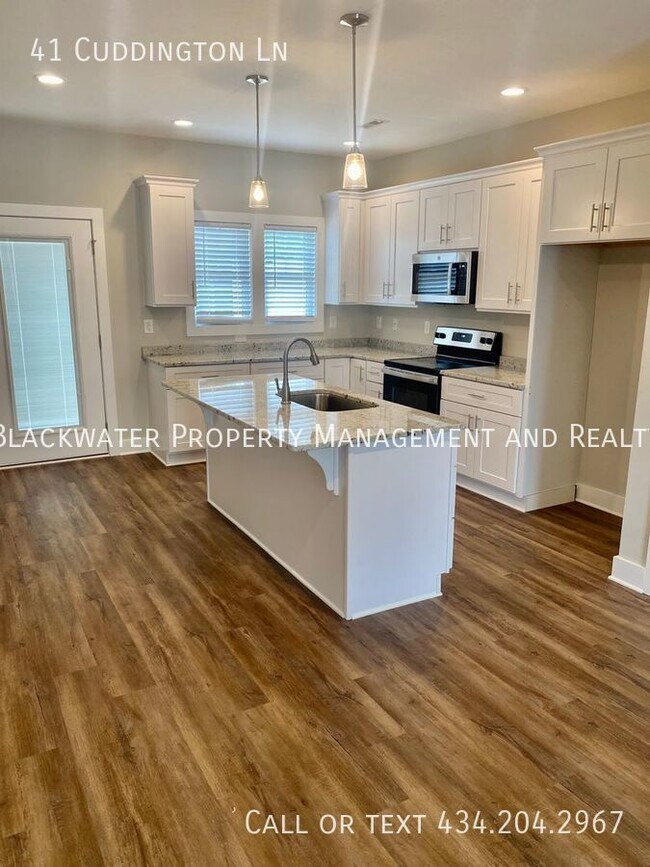 Building Photo - 41 Cuddington Ln