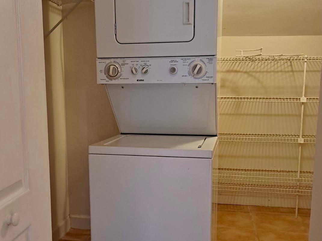 Building Photo - 4635 NW 97th Pl