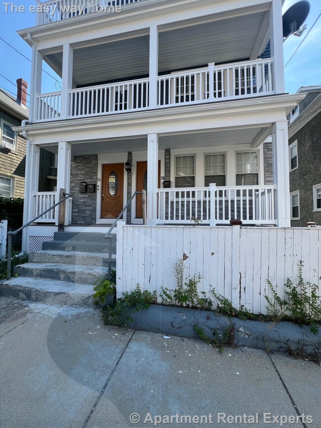 Building Photo - Somerville/Davis Square 3 Bedroom