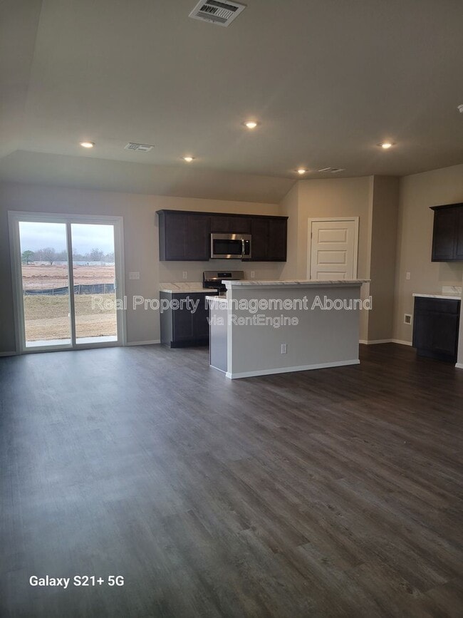 Building Photo - 8510 E 163rd St S