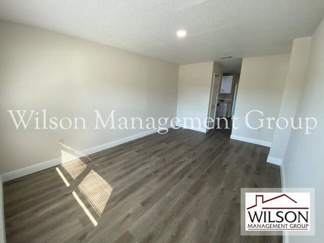 Building Photo - 1904 SW Rd