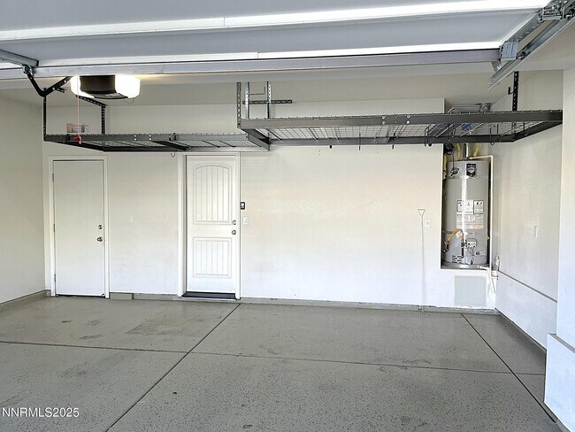 Building Photo - 2050 Half Dome Dr