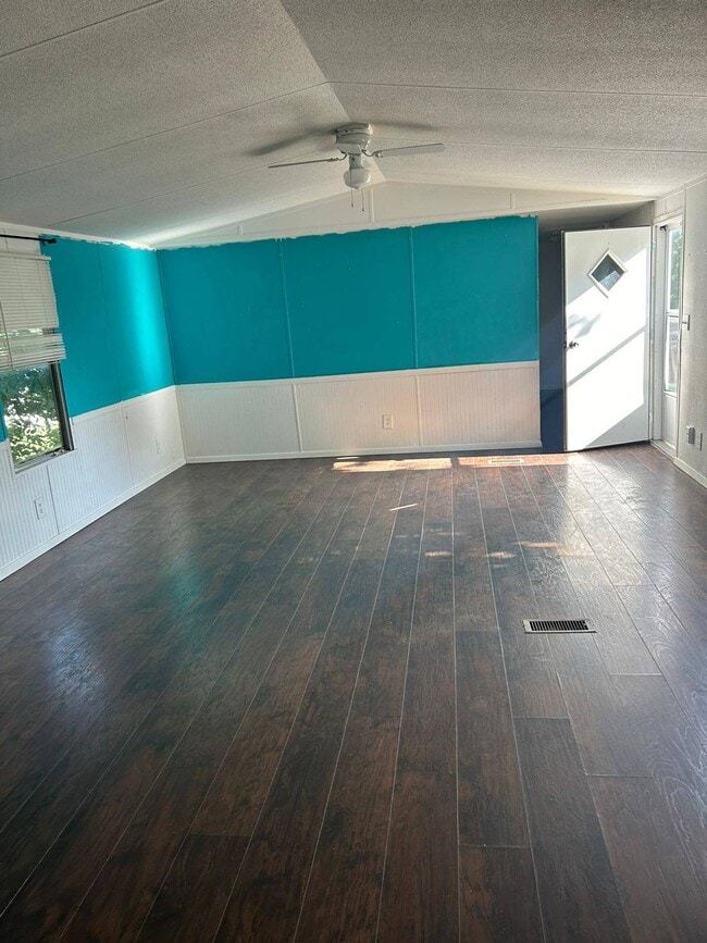 Building Photo - 201 S Preston Rd