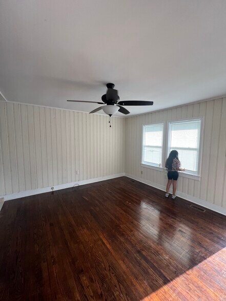 Building Photo - 720 Greensboro Ave