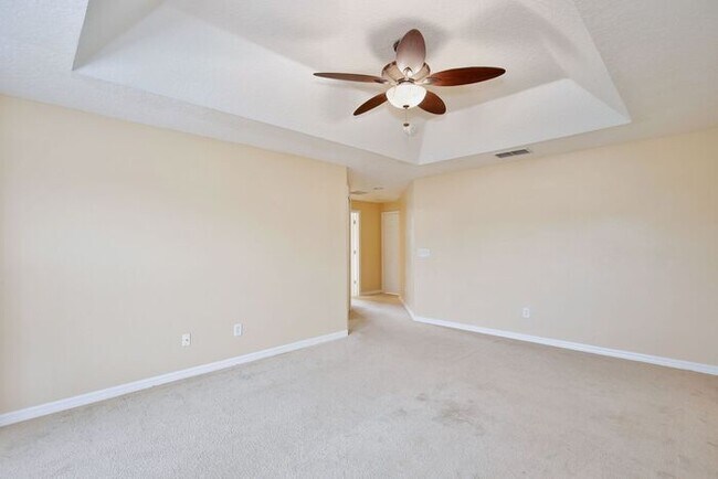 Building Photo - Luxury 3BR/3BA Townhome with 2-Car Garage in Gated Greystone – Sanford